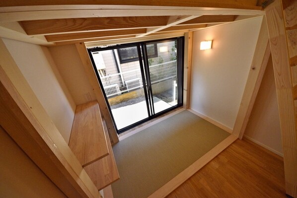 チトカラアパートメントの物件内観写真